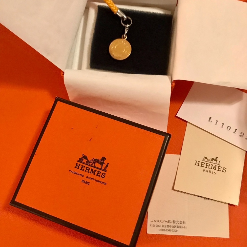 Hermes Charm - Picture 7 of 14